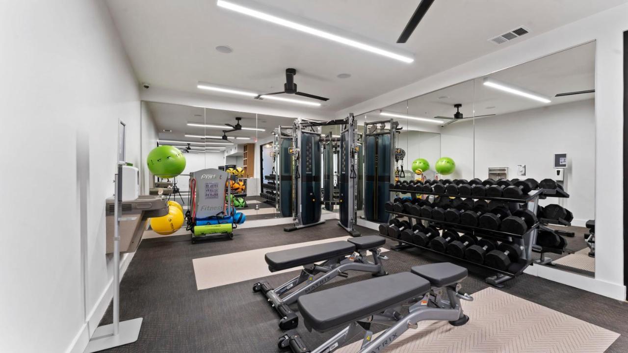 Apartament Luxury Central Apts - Free Parking, Gym, Fast Wifi Austin Zewnętrze zdjęcie